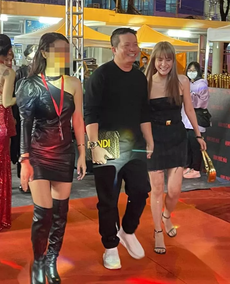 Cách đây ít ngày, Đoàn Di Băng là cái tên nhận về rất nhiều quan tâm khi bị team qua đường bóc nhan sắc lúc đi sự kiện.