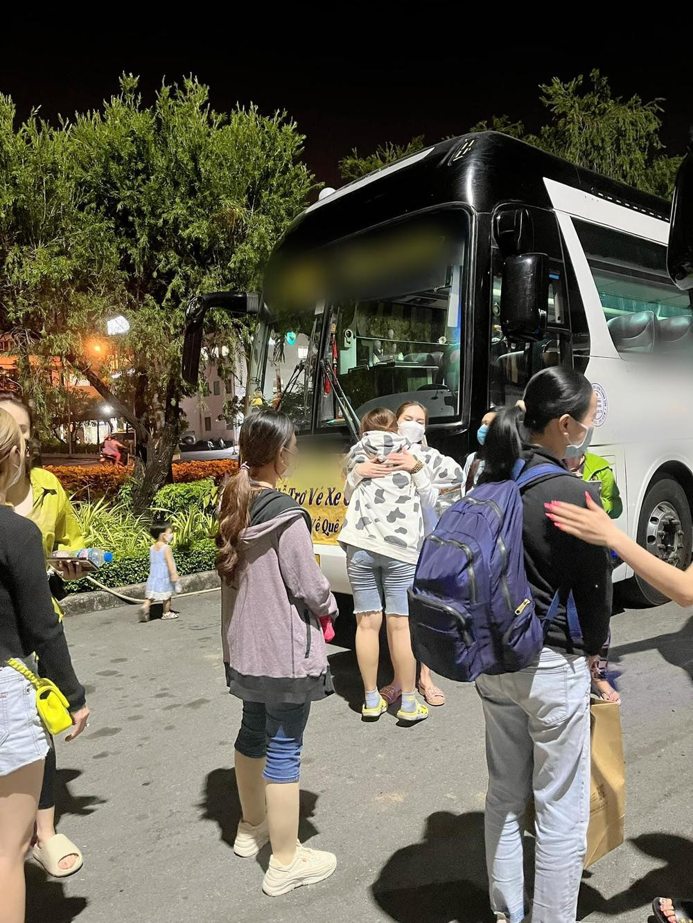 Trước hành động tinh tế của Đoàn Di Băng, nhiều khán giả đã bình luận khen ngợi.