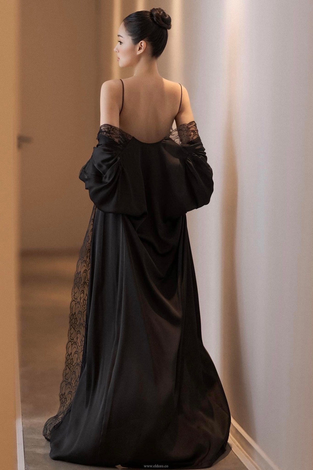 Ở phần bình luận bài đăng, rất nhiều ý kiến bày tỏ ngưỡng mộ trước sắc vóc của cựu hot girl.