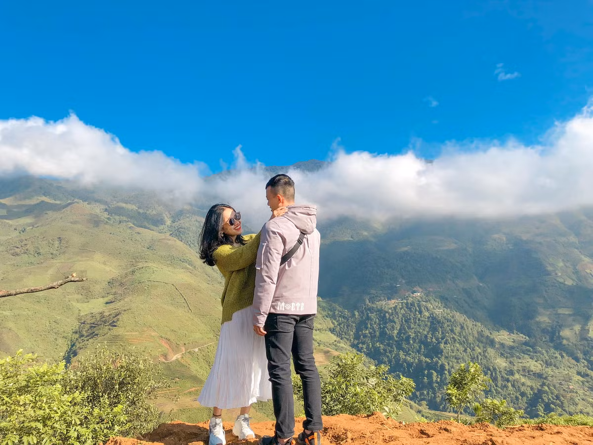 Không chỉ cảm nhận được vẻ đẹp của “thiên đường mây” bằng mắt, Tà Xùa còn mang đến cảm giác vô cùng trong lành, dễ chịu, giúp ta bỏ lại mọi xô bồ của thành phố và được chữa lành.