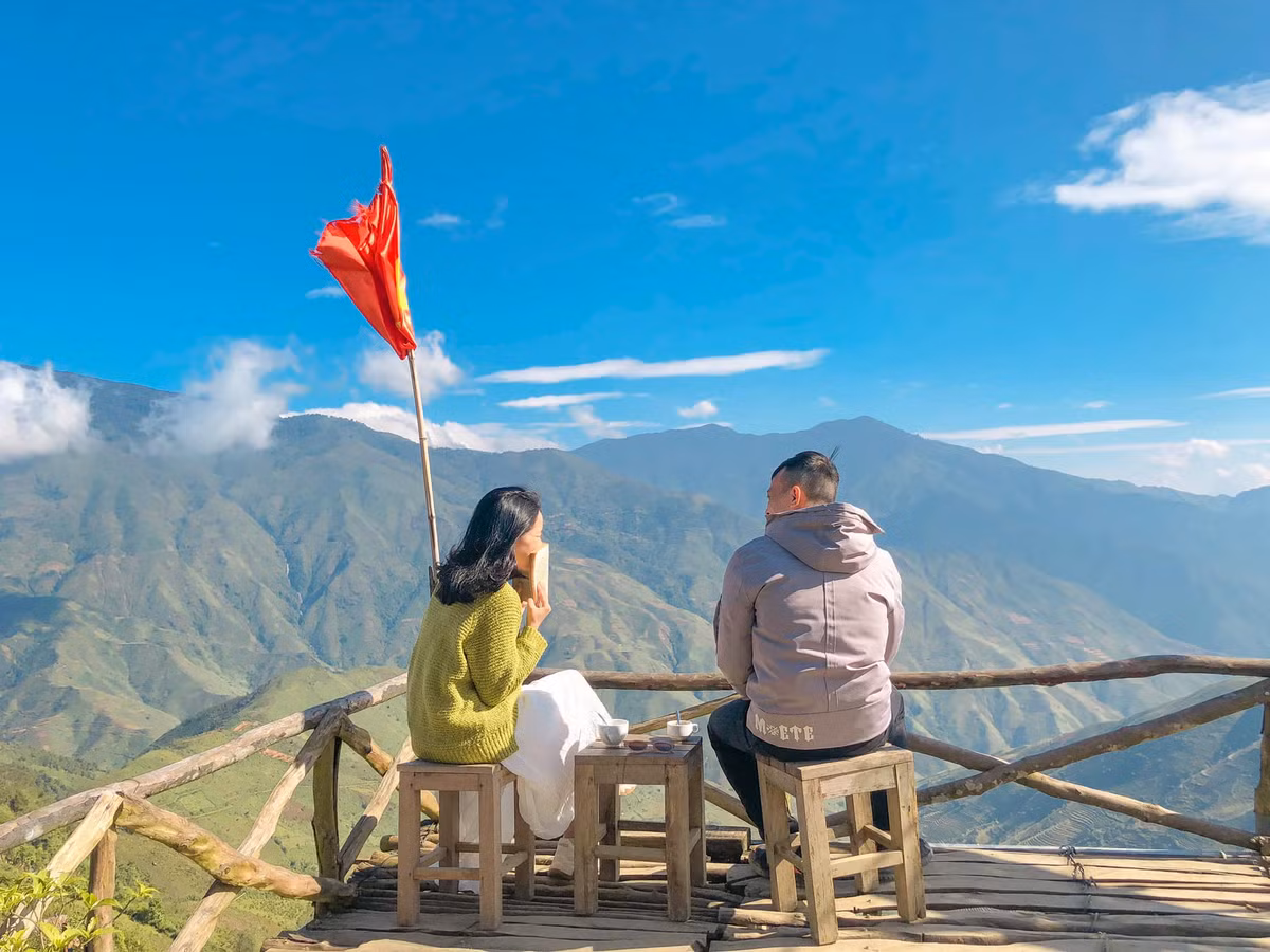 "Săn mây" Tà Xùa được xem là trải nghiệm lý tưởng dành cho những bạn trẻ yêu thiên nhiên mỗi lần ghé thăm Hà Giang.