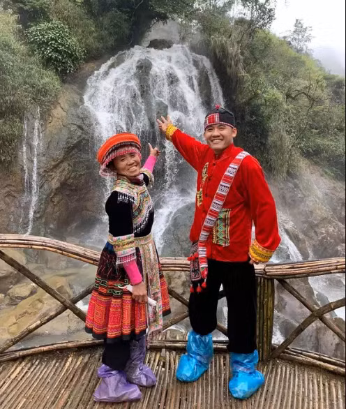 Sau nhiều lần cứ đăng ảnh lên là bị "săm soi" nhan sắc, mới đây bà Tân có động thái đáp trả, dù không nói thành lời nhưng nhìn biểu cảm của bà ai cũng đủ hiểu.