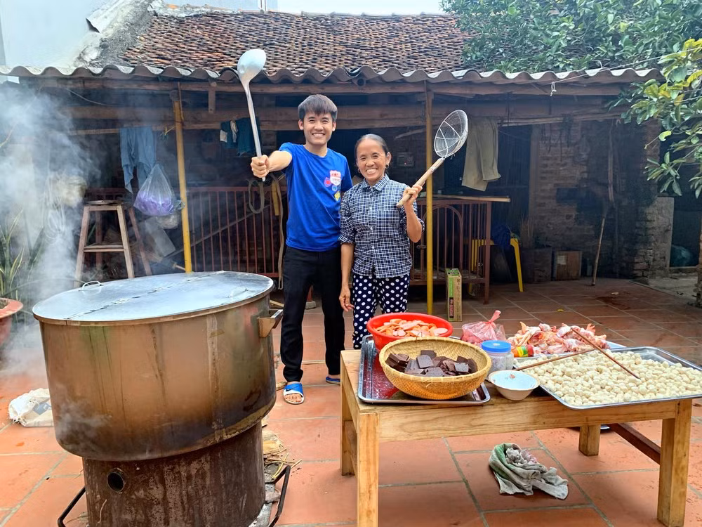 Hoạt động từ 2019, kênh YouTube của Bà Tân thu về loạt thành tích khủng.