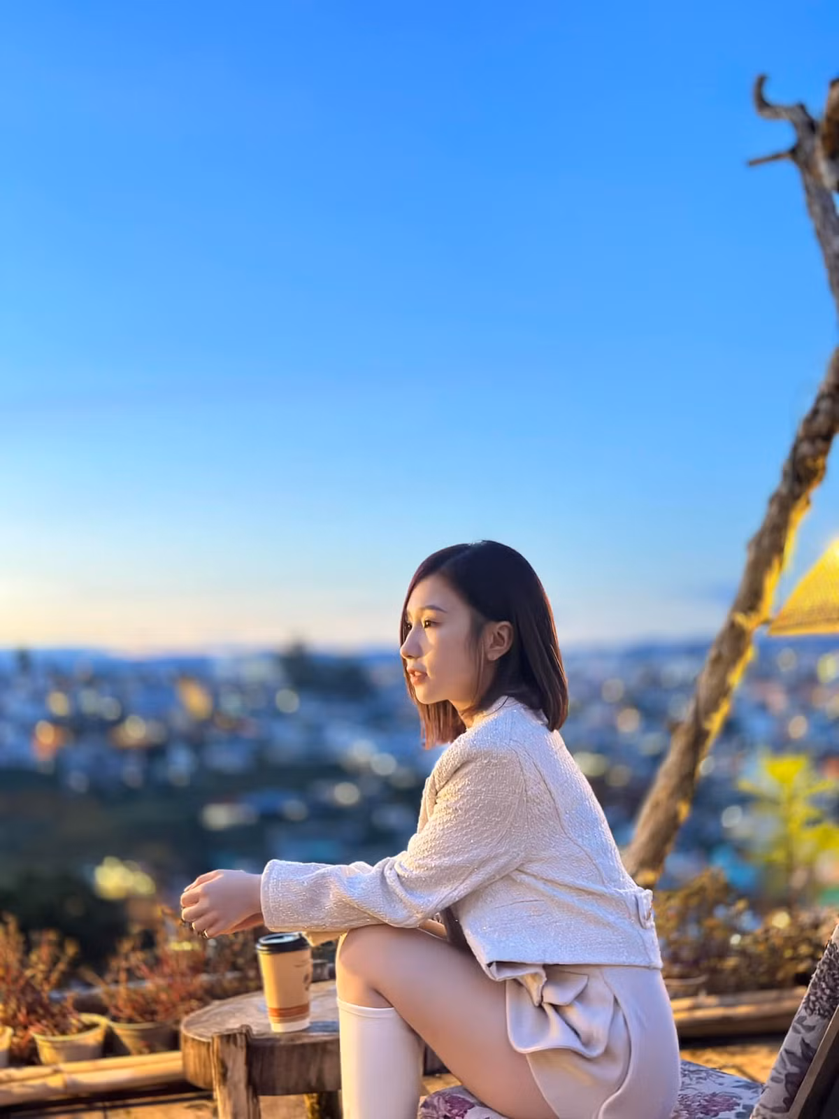 Thời gian gần đây, Tiểu Hý đều đặn đăng tải các hoạt động thường ngày trên trang cá nhân hơn.