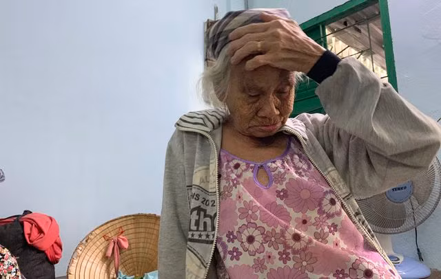 Vu tai nan duong sat tham khoc nhat VN: Nan nhan 77 tuoi song co cuc giua SG-Hinh-2