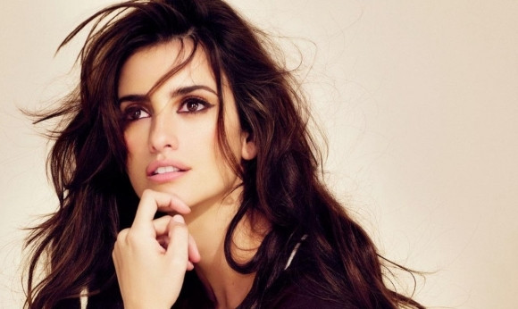 Cũng không thể phủ nhận vẻ đẹp bên ngoài của phụ nữ, bởi đây là yếu tố đầu tiên đập vào mắt người đàn ông. Song để giữ trái tim nam giới thì vẻ đẹp nội tại quan trọng hơn.