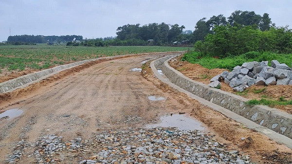 BR-VT: Can canh cac goi thau lam duong NTM cua Cty Nguyen Thai Binh-Hinh-4