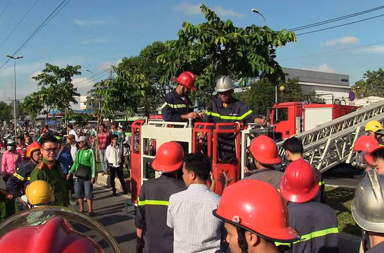 Vụ việc gây ùn tắc một đoạn đường.