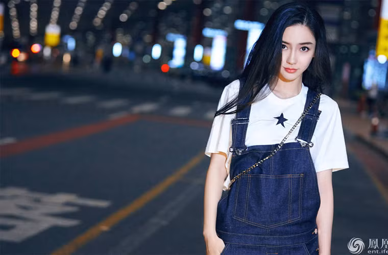 Của hồi môn mà chú rể Huỳnh Hiểu Minh dành cho cô dâu Angelababy là 38,38 triệu NDT (khoảng 130 tỷ đồng).