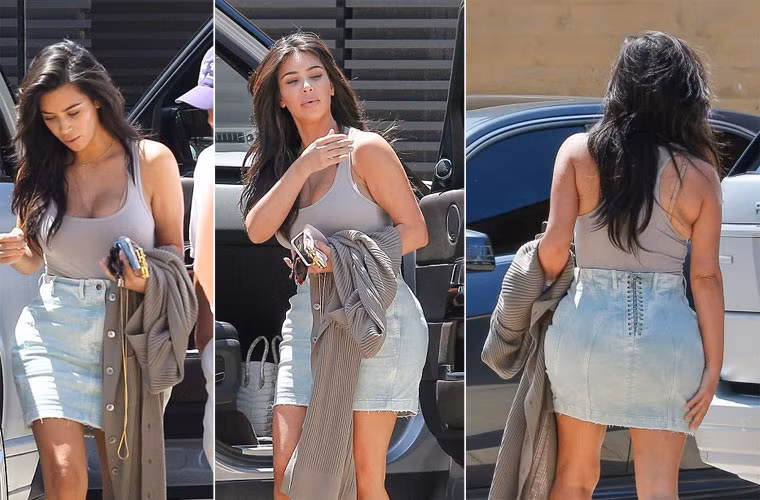 Mặc dù đã cố mặc trang phục ôm sát nhưng khi quay lưng lại, ngôi sao truyền hình thực tế vẫn không giấu được những phần mỡ thừa xấu xí.