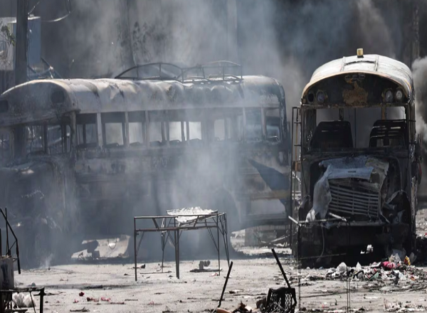 Chính phủ Haiti cho biết mục tiêu của biện pháp này là tạo điều kiện "thiết lập lại trật tự và thực hiện các biện pháp thích hợp để kiểm soát tình hình".