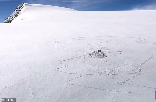 Gia dinh 5 nguoi chet cong trong chuyen di truot tuyet