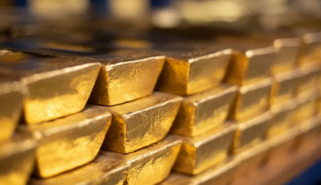 Năm 1836, khi đang xử lý nước thải, một người đàn ông phát hiện hòn đá không chắc chắn trong cống thoát nước cũ. Người công nhân thoát nước nhấc nó lên và vô tình tìm thấy một lối vào bí mật dẫn đến kho vàng của ngân hàng ngay phía trên mình.