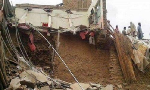 Sap nha o Pakistan, nhieu nguoi thuong vong