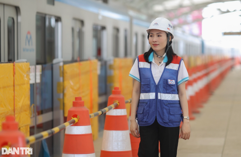 Chân dung 2 nữ lái tàu metro duy nhất của Hà Nội và TPHCM - Hình 7 Chan dung 2 nu lai tau metro duy nhat cua Ha Noi va TPHCM-Hinh-7