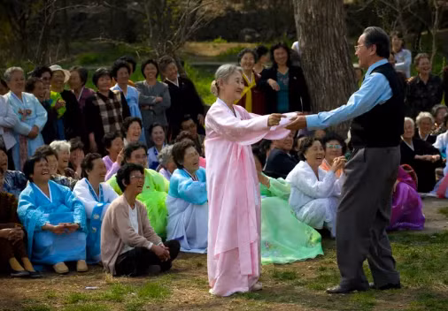 Ngo ngang Trieu Tien khac la qua ong kinh nhiep anh gia Phap-Hinh-8