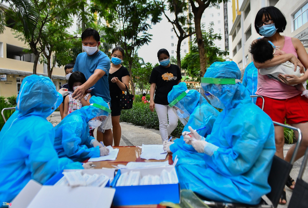 Trua 30/6: TP HCM co 63 ca, ca nuoc them 116 ca mac COVID-19