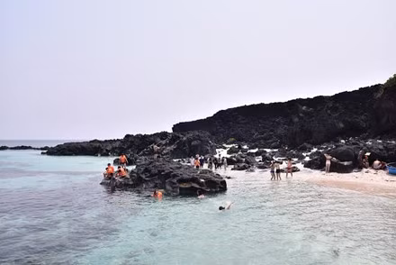 Ve dep hoang so cua “bau vat tu nhien cua Quang Ngai”-Hinh-8