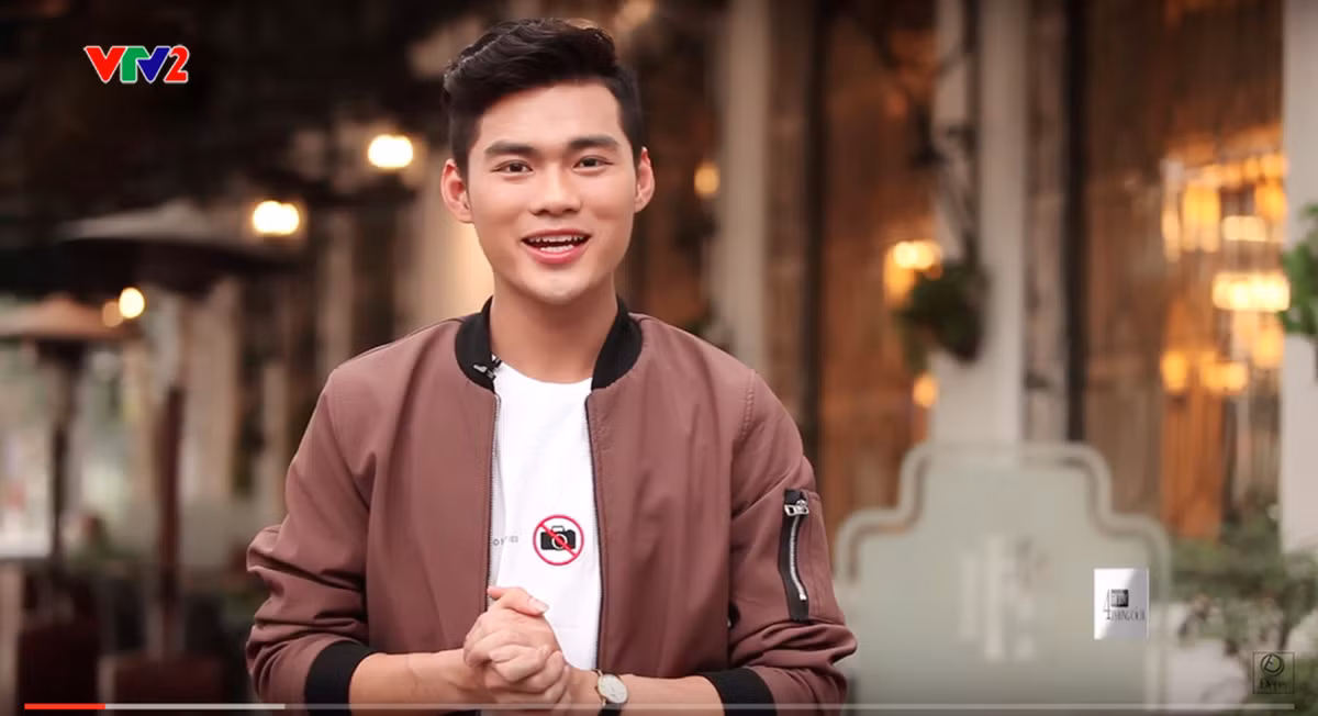 Trai long cua chang MC VTV tung truot tot nghiep cap ba