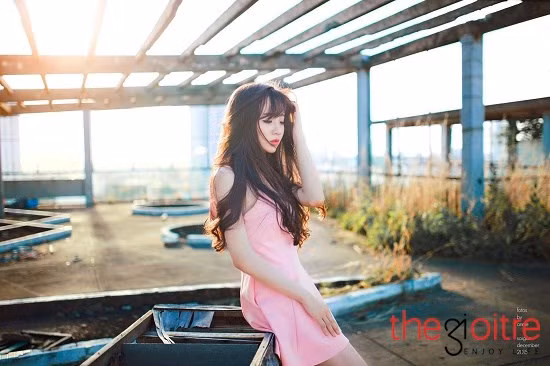 Khi gặp áp lực cuộc sống hay những chuyện buồn thay vì đi ăn, đi chơi để xả stress như bao bạn khác thì Ý Như lại tập trung vào việc múa hát, chơi đàn. Theo cô nàng đây không chỉ là cách để Như quên đi những muộn phiền mà còn là cách để cô được rèn luyện khả năng nghệ thuật của mình.