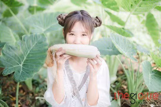 Với quan niệm: "Tuổi trẻ chỉ lần thôi và rất ngắn" nên cô nàng 9X luôn mong muốn lưu giữ lại những hình ảnh đáng yêu, trẻ trung của mình để sau này có thể ngắm lại, để tuổi thanh xuân thêm màu sắc và ý nghĩa. Vì vậy, những khi rảnh rỗi cô nàng lại có sở thích chụp ảnh và lên nhiều ý tưởng mới lạ cho các bộ ảnh của mình.