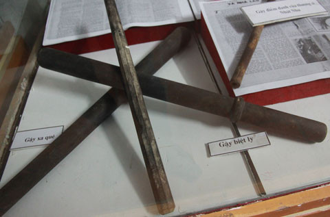 PV VTC News đã đến “Bảo tàng chiến sĩ Cách mạng bị địch bắt tù đày ở Phú Quốc”, để ghi lại những hình ảnh tra tấn khủng khiếp mà các cựu tù chính trị từng phải trải qua ở Nhà lao Cây Dừa, nơi được mệnh danh là “Địa ngục trần gian”.