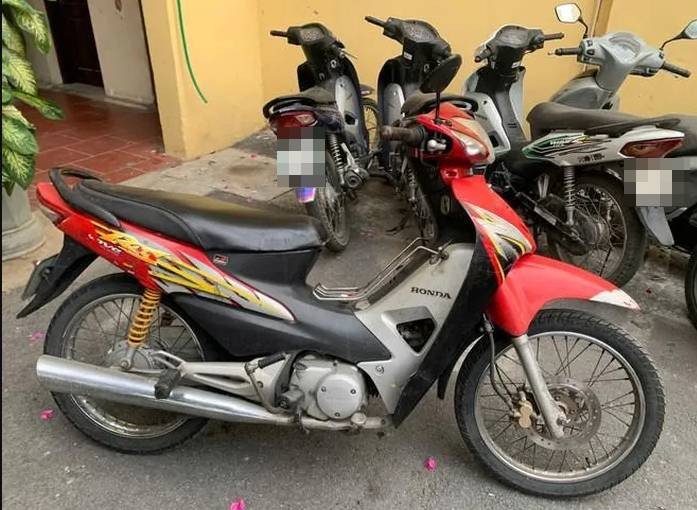 Bạn nhờ chở về nhà người quen, người đàn ông lấy trộm xe máy Ban nho cho ve nha nguoi quen, nguoi dan ong lay trom xe may