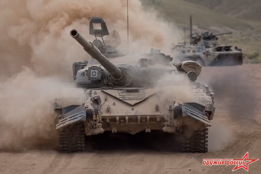 Chiến dịch săn tìm khủng bố diễn ra trên một vùng thảo nguyên rộng lớn. Nguồn ảnh: Arms-Expo