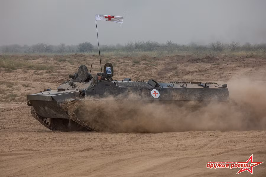 Xe thiết giáp MT-LB làm nhiệm vụ cứu thương. Nguồn ảnh: Arms-Expo
