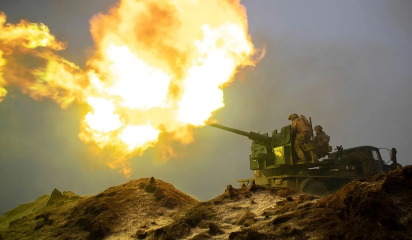 Theo thông tin từ kênh Telegram SHOT, quân Nga đã trực tiếp phá hủy nhiều cây cầu trên mạng lưới đường, cắt đứt khả năng vận chuyển nhanh chóng của quân Ukraine, khiến họ chỉ có thể chọn đi đường vòng để vận chuyển quân. Ảnh minh họa.