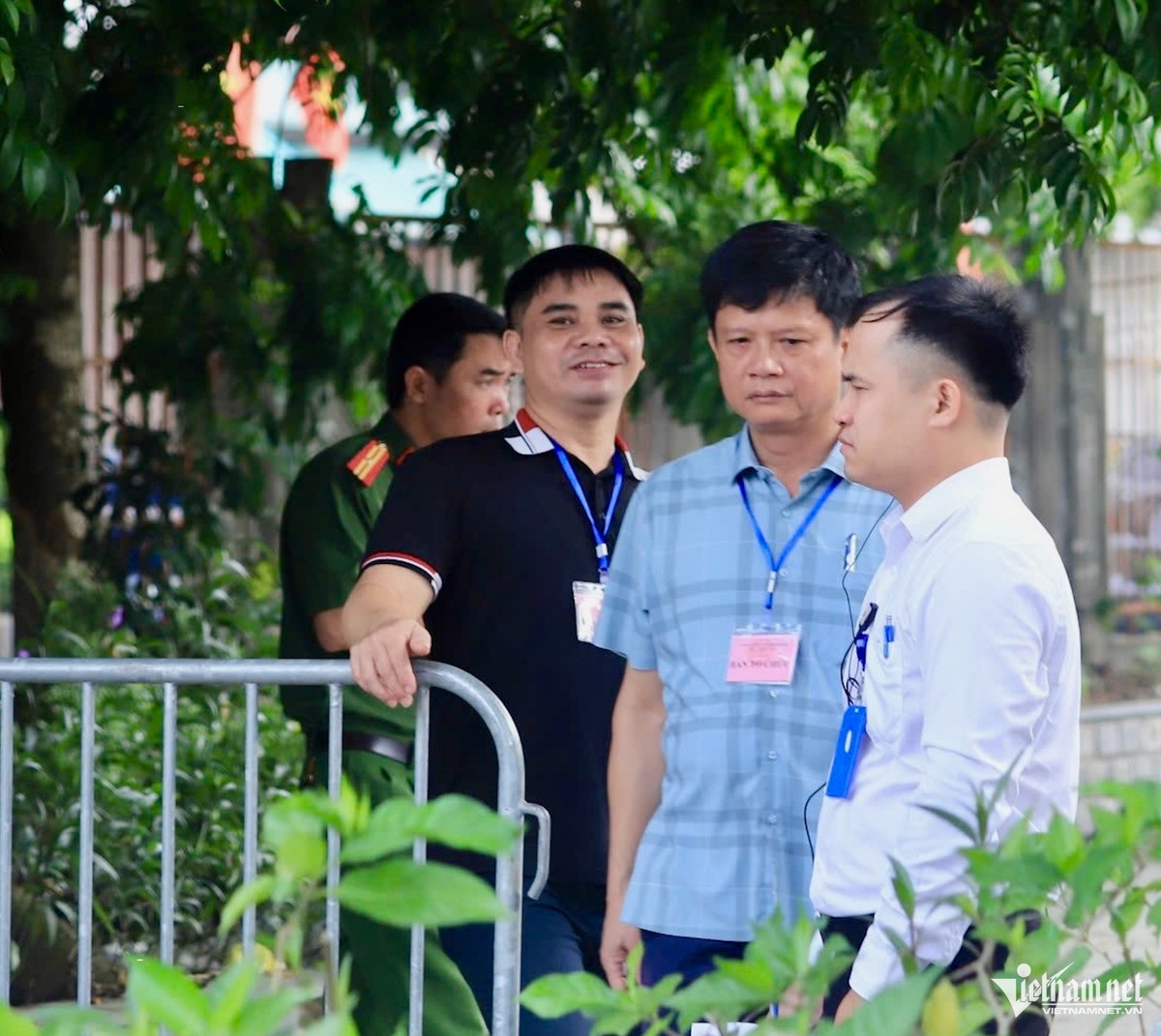 Ha Noi: Day som, chen chan di dau gia dat o huyen Hoai Duc-Hinh-3