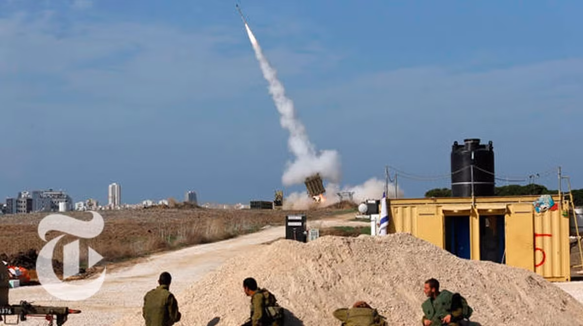 Có tầm tác chiến hiệu quả từ 4 tới 79 km, các tên lửa của hệ thống "Vòm Sắt" được thiết kế để đánh chặn, phá hủy các vật thể bay tốc độ cao của đối phương. Nguồn ảnh: Post.