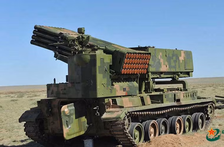 Có điều khá thú vị là đạn rocket của Type 89 được thiết kế dựa trên tổ hợp pháo phản lực BM-21 Grad của Liên Xô trước đây với trọng lượng 66 kg, mang theo đầu đạn nặng 18,3 kg, tầm bắn nằm trong khoảng 8 - 30 km thùy thuộc loại đạn sử dụng. Bên cạnh đạn nổ phá mảnh, nó còn bắn được chống tăng tự dẫn, rải mìn, đạn chùm... Nguồn ảnh: Military-Today.