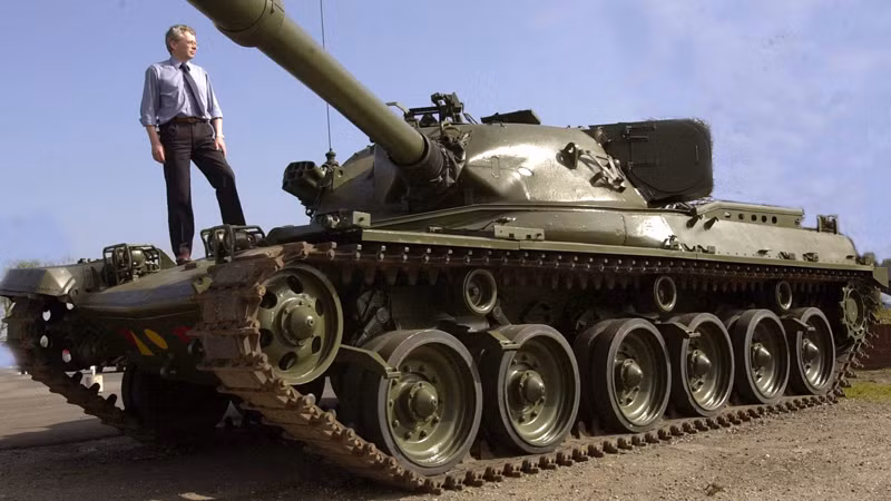 Và trong giai đoạn đầu những năm 1960, Chieftain được đánh giá là một xe tăng mạnh nhất thế giới khi sở hữu bộ đôi sức mạnh hỏa lực kết hợp với khả năng cơ động. Nguồn ảnh: Tankency.