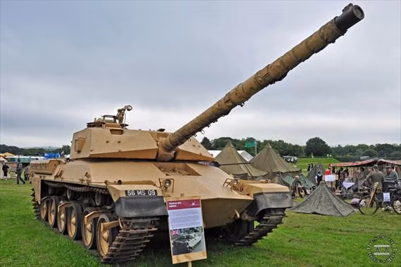 Tới tận ngày nay, Chieftain vẫn được tiếp tục sử dụng trong biên chế xe tăng chính thức của một vài quốc gia trên thế giới. Nguồn ảnh: Tankency.