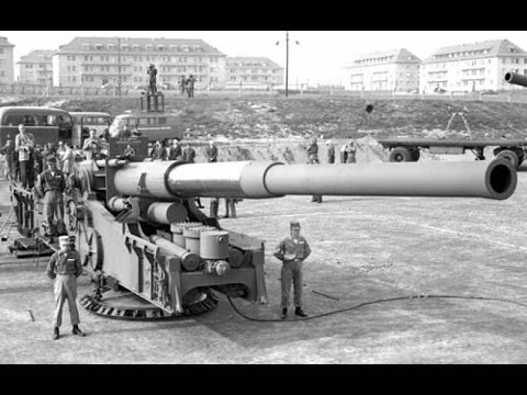 Những khẩu pháo cỡ lớn, dần dần chìm vào dĩ vãng, không còn sức mạnh mang tính răn đe giữa các quốc gia với nhau và tất nhiên, khi đó, cỡ nòng trên những khẩu pháo này cũng giảm dần để phù hợp hơn với công việc tác chiến phối hợp với bộ binh. Nguồn ảnh: Youtube.