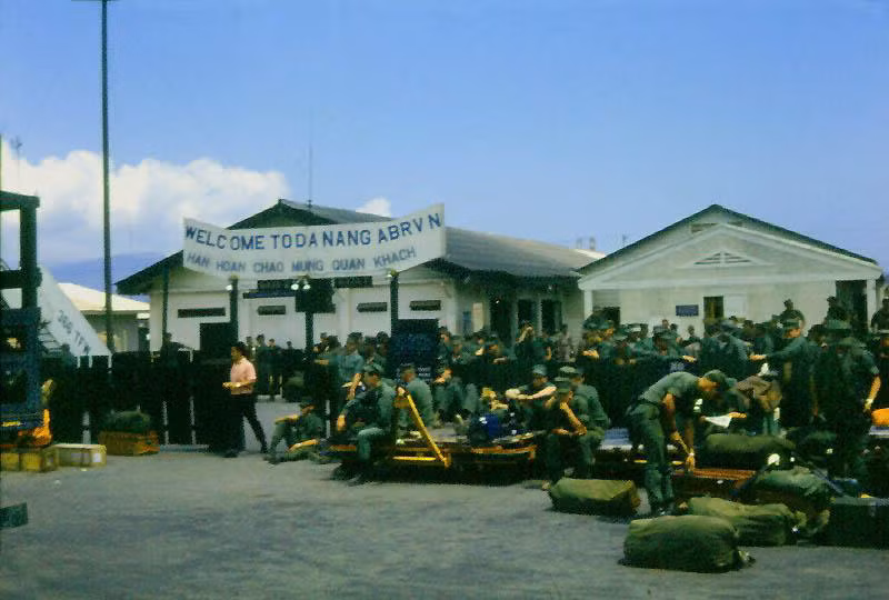 Đây cũng là sân bay có công "tiễn" nhiều lính Mỹ về nước nhất sau khi hiệp định Paris được ký kết vào năm 1973. Nguồn ảnh: 366th.