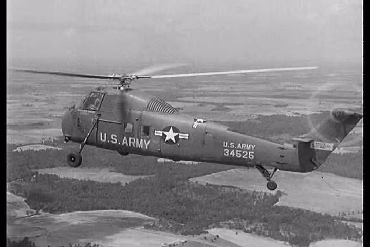 Máy bay H-34 của Quân đội Mỹ tham gia chiến dịch Hastings trên chiến trường miền Nam Việt Nam. Nguồn ảnh: Shutter.