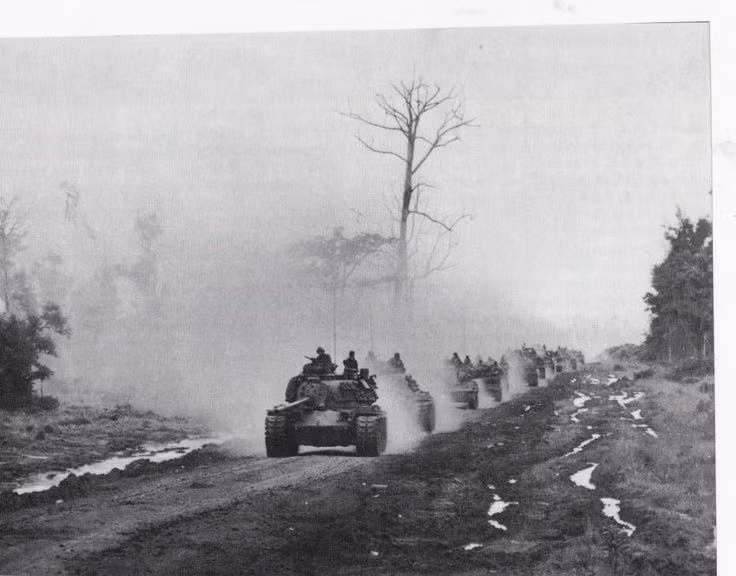 Kết quả chiến dịch, Mỹ chỉ giành được vài chiến thắng "danh dự" khi thu được nhiều kho tàng, vật tư của ta nhưng lại chịu thương vong khoảng 2000 lính. Trong khi đó, uy tín của bộ đội Việt Nam trong lòng người dân Campuchia lại ngày càng tăng và đặc biệt, các vùng giải phóng của ta không những bị thu hẹp mà còn... mở rộng thêm sau chiến dịch này. Nguồn ảnh: Pinterest.