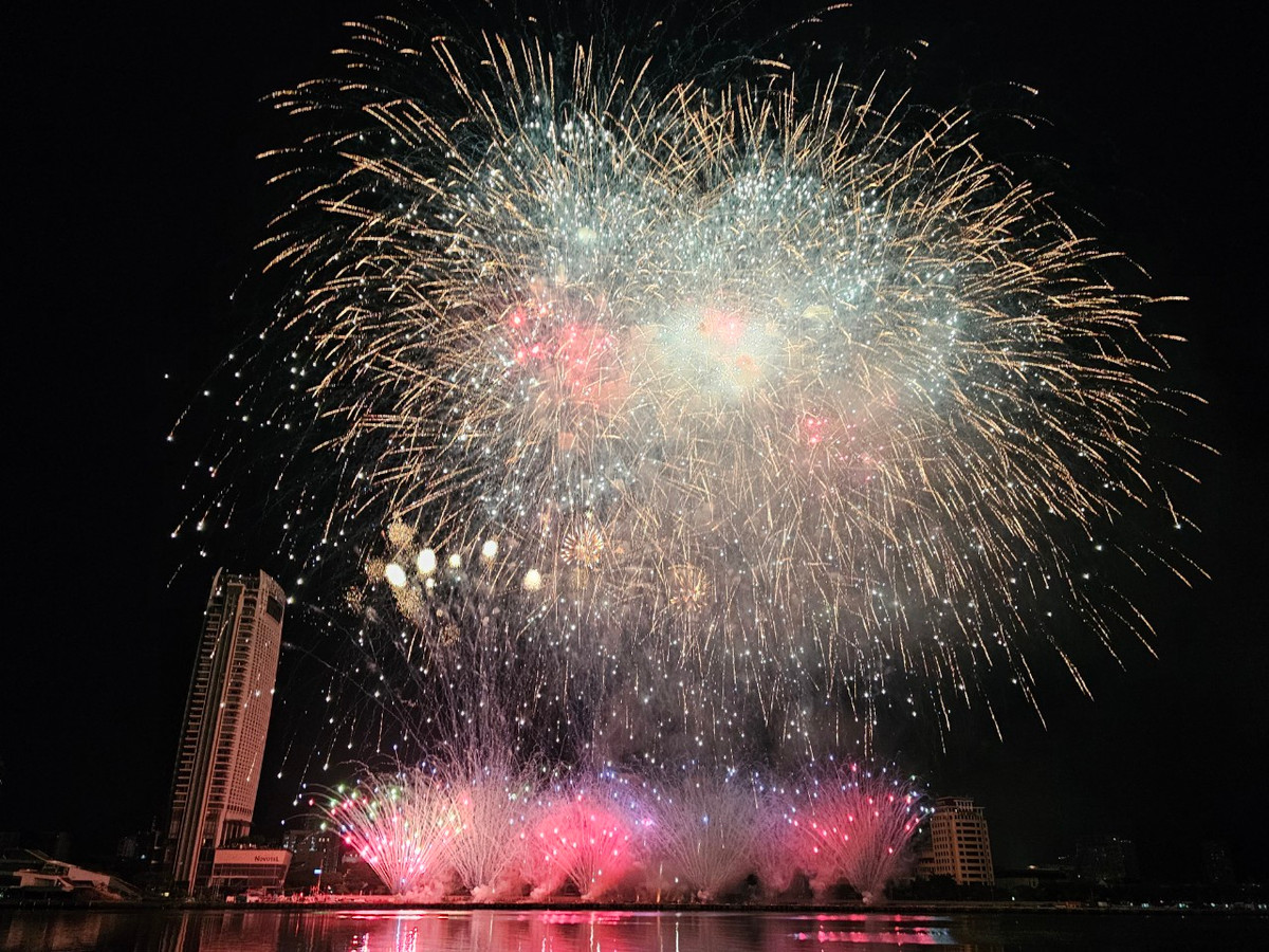 2 đội xuất sắc nhất sau các đêm thi sẽ tranh tài tại đêm chung kết diễn ra vào 13/7.