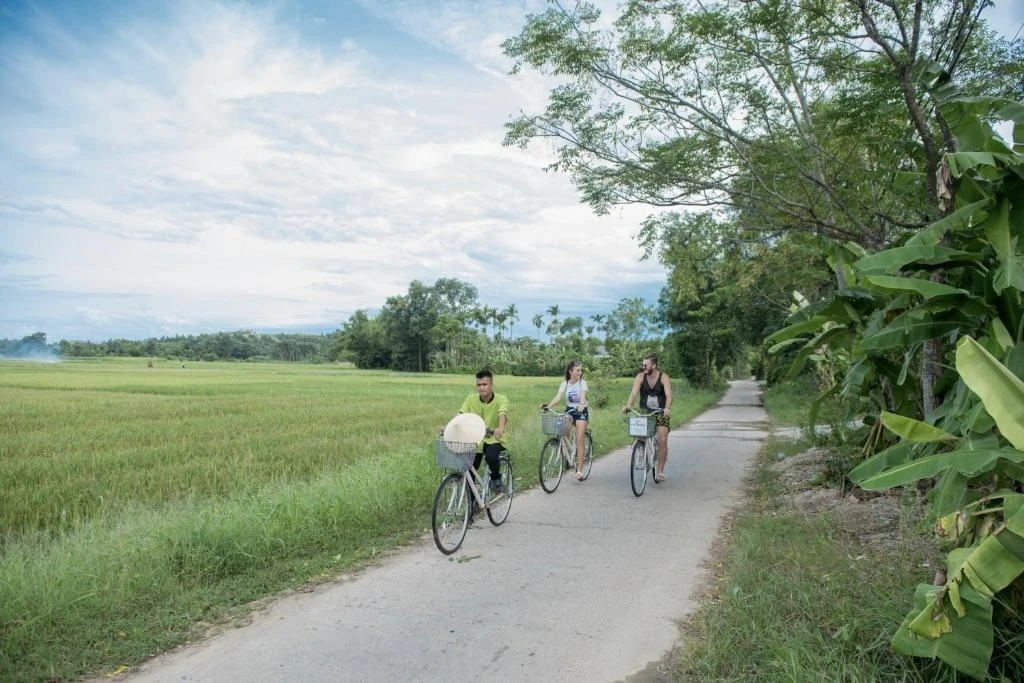 6 dia diem thich hop cho du khach Viet trai nghiem dap xe-Hinh-3