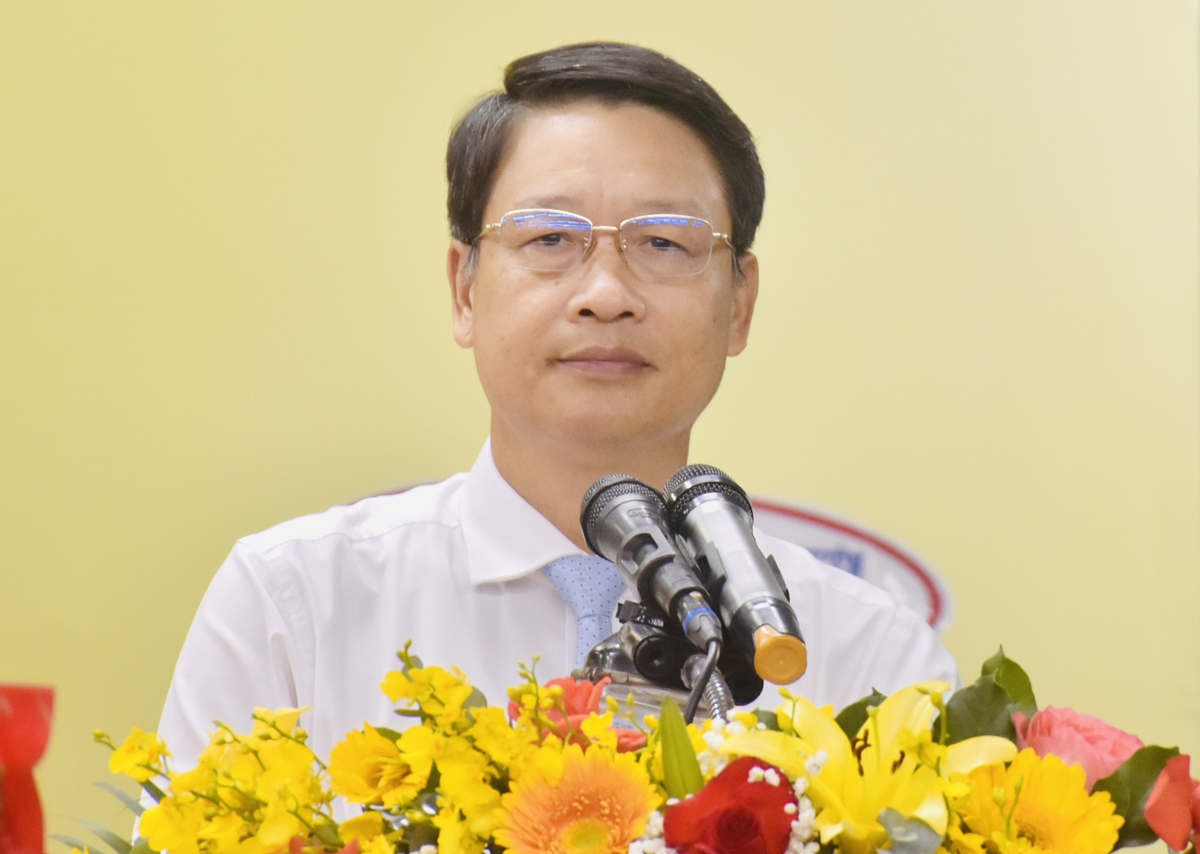 Trước đó, ông Ngô Xuân Thắng từng giữ chức vụ Bí thư Thành đoàn Đà Nẵng, Phó Trưởng ban Thường trực Ban Tổ chức Thành uỷ.