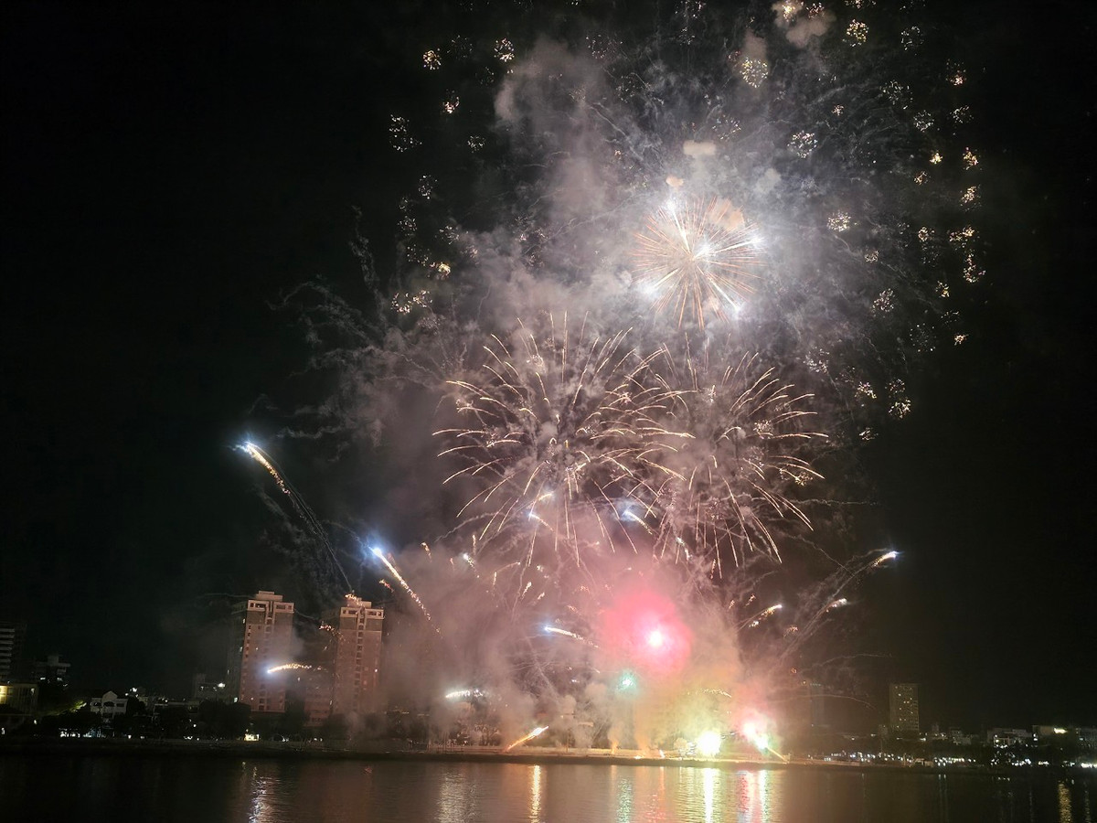 Đêm khai mạc mang chủ đề "Tinh hoa văn hóa".