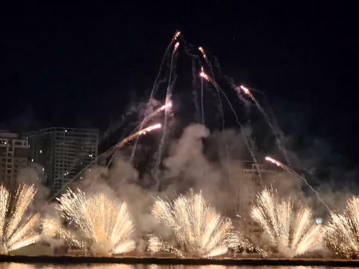 Màn trình diễn bùng nổ của đội Đà Nẵng (Việt Nam).