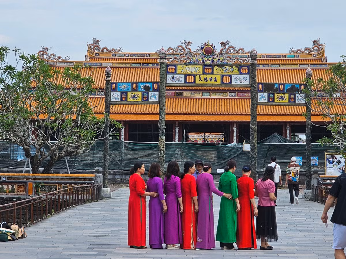 Kiến trúc Đại Nội Huế trở thành một trong những điểm thu hút du khách khi đến tham quan vùng đất cố đô.