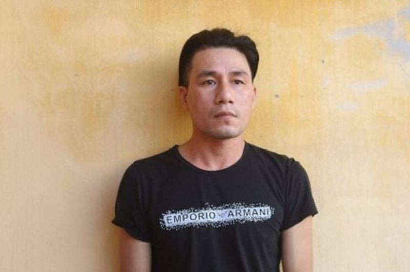  Đột nhập nhà dân trộm tiền để tiêu xài, mang đi gửi ngân hàng: Ngày 12/6, Công an TP Hà Tĩnh (Hà Tĩnh) đã khởi tố vụ án, khởi tố bị can, tạm giam Nguyễn Quốc Định (43 tuổi, trú phường Hà Huy Tập, TP Hà Tĩnh) về tội trộm cắp tài sản. Theo hồ sơ, Định đã có tới bốn tiền án và một tiền sự về các tội trộm cắp tài sản và tội đánh bạc. Thời gian gần đây, Định không lo tu chí lao động mà lại tiếp tục đi trộm cắp. 