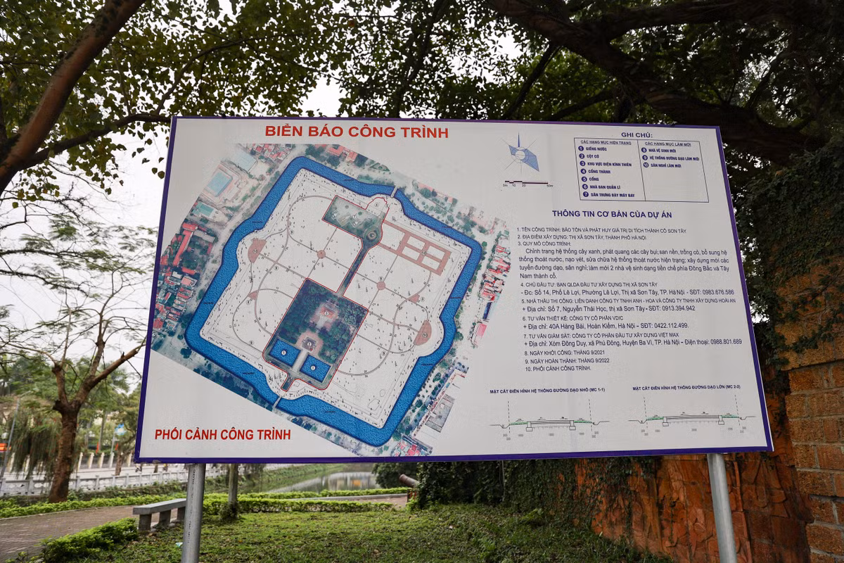 Đại diện UBND thị xã Sơn Tây cho biết, địa phương đang khẩn trương hoàn thành công tác chuẩn bị để triển khai tuyến phố đi bộ xung quanh hào Thành cổ Sơn Tây.