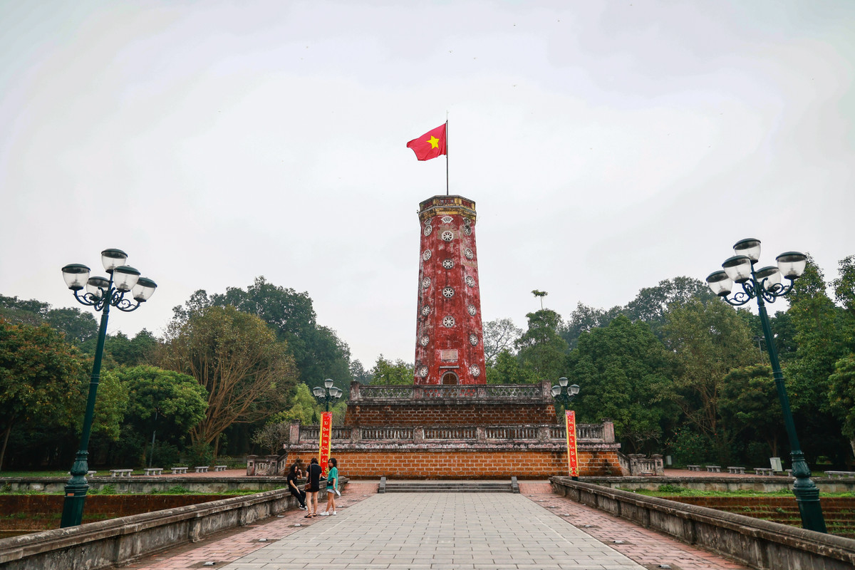 Thời gian hoạt động của tuyến phố đi bộ này từ 19h thứ Bảy đến 12h Chủ nhật hàng tuần.