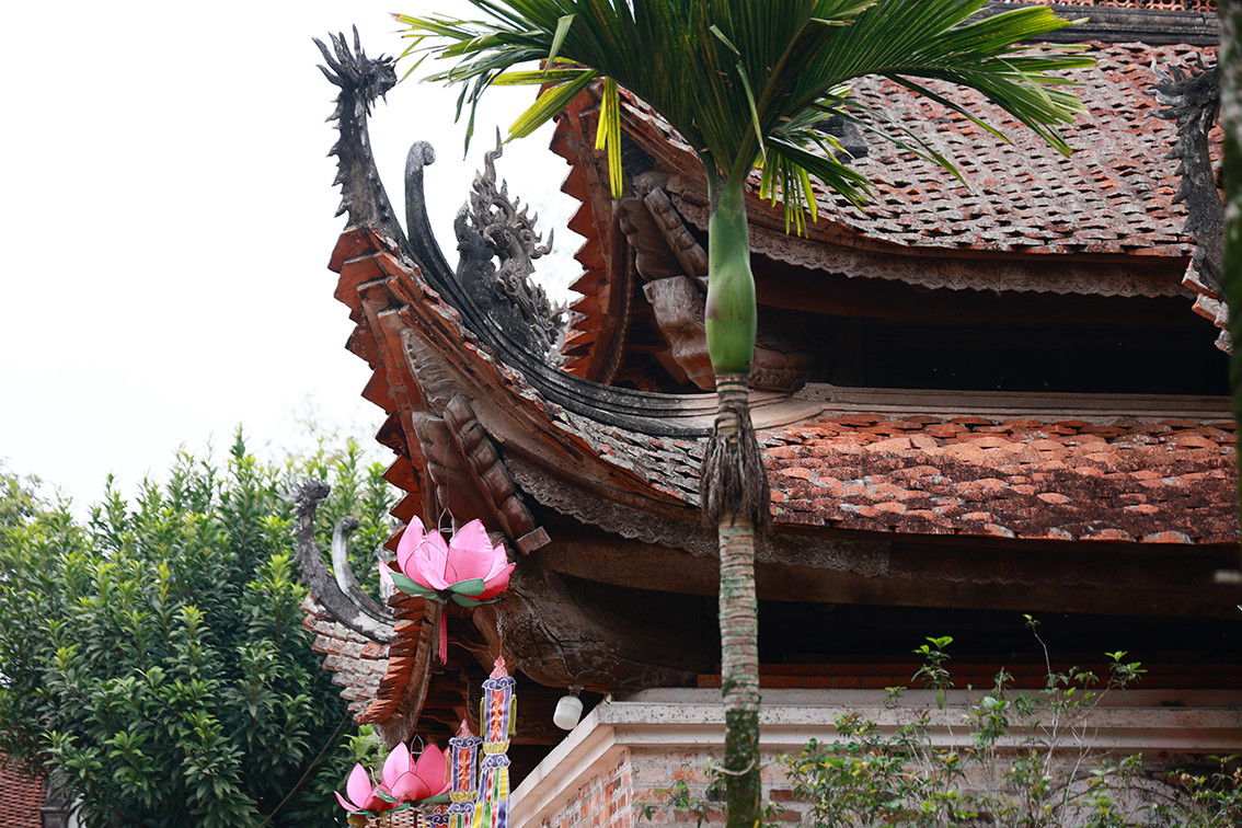 Chua Tay Phuong xuong cap tram trong, moi mot tan cong khap noi