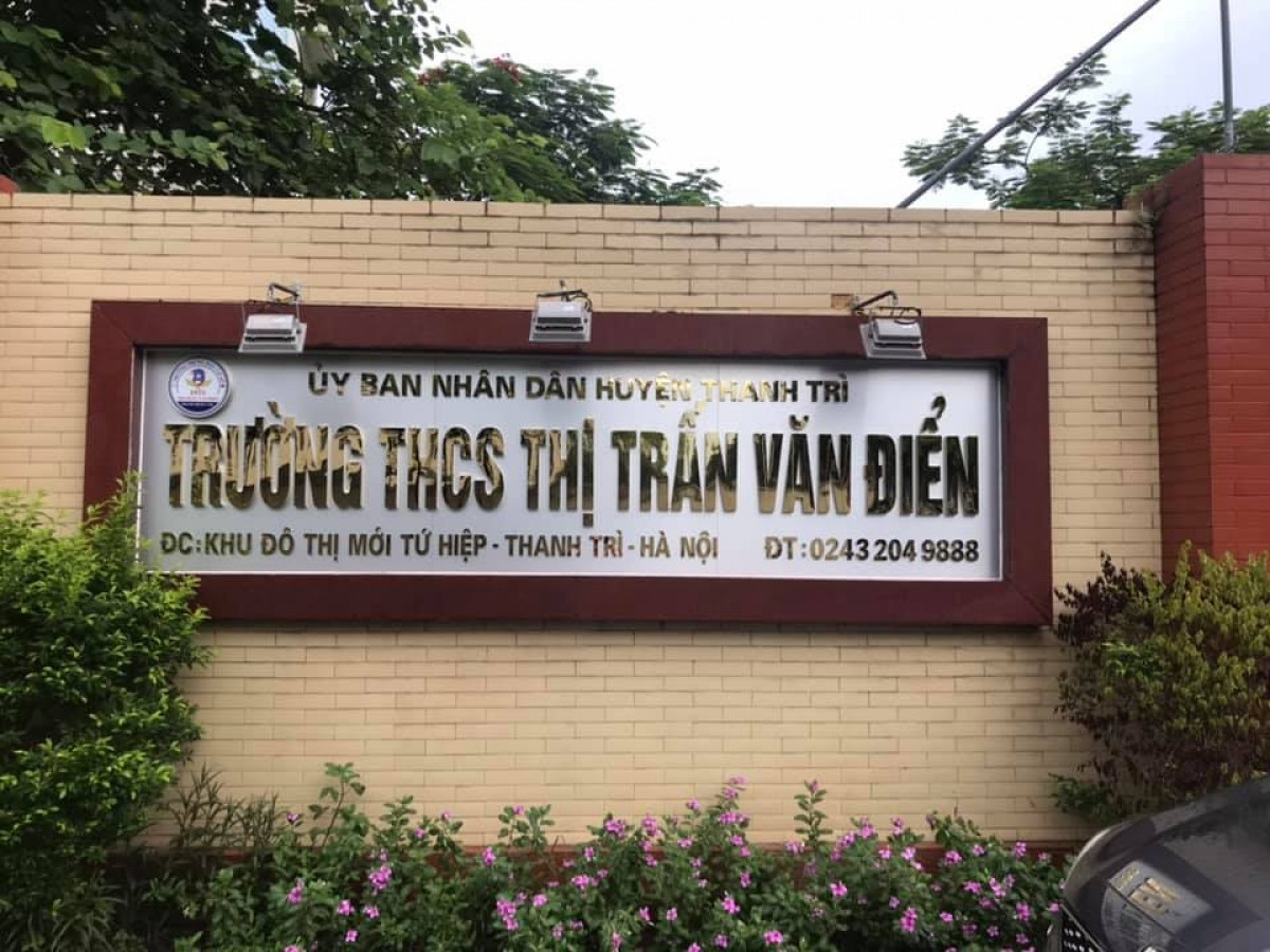 Bo GD-DT len tieng vu tru diem thi dua cua giao vien phai nghi day do mac COVID-19